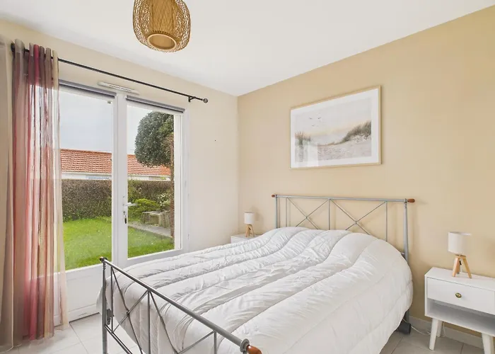 200 M De La Mer, Maison Pour 7 Avec Jardin