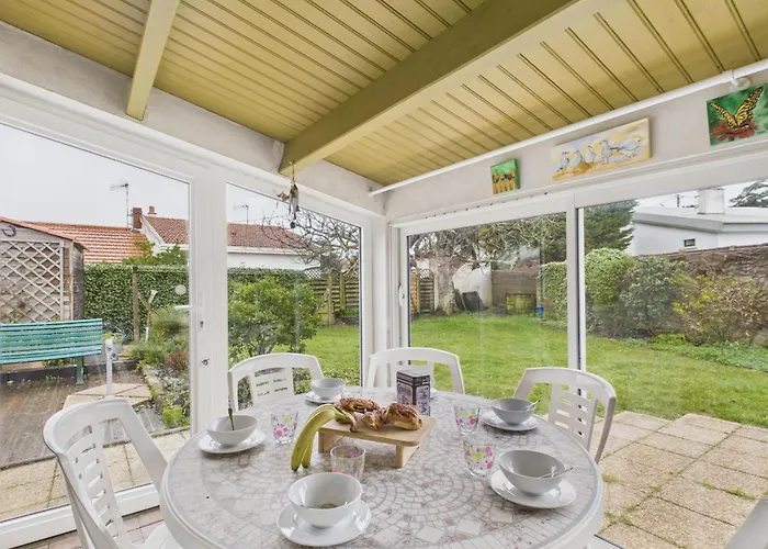 200 M De La Mer, Maison Pour 7 Avec Jardin * La Guérinière